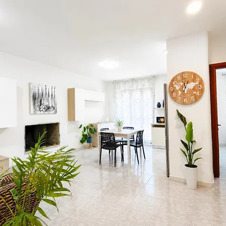 Center Wifi, Ac, Free Parking, Center At 100 M Pensjonat 3*